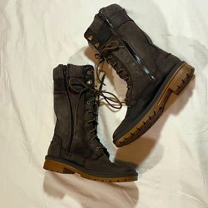 Kamik size 7 fleece lined leather snowboots